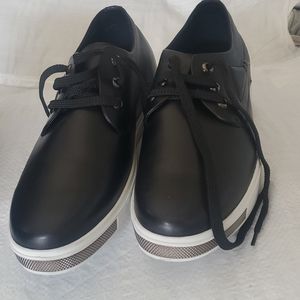 Toto Men's shoes Size 11.5